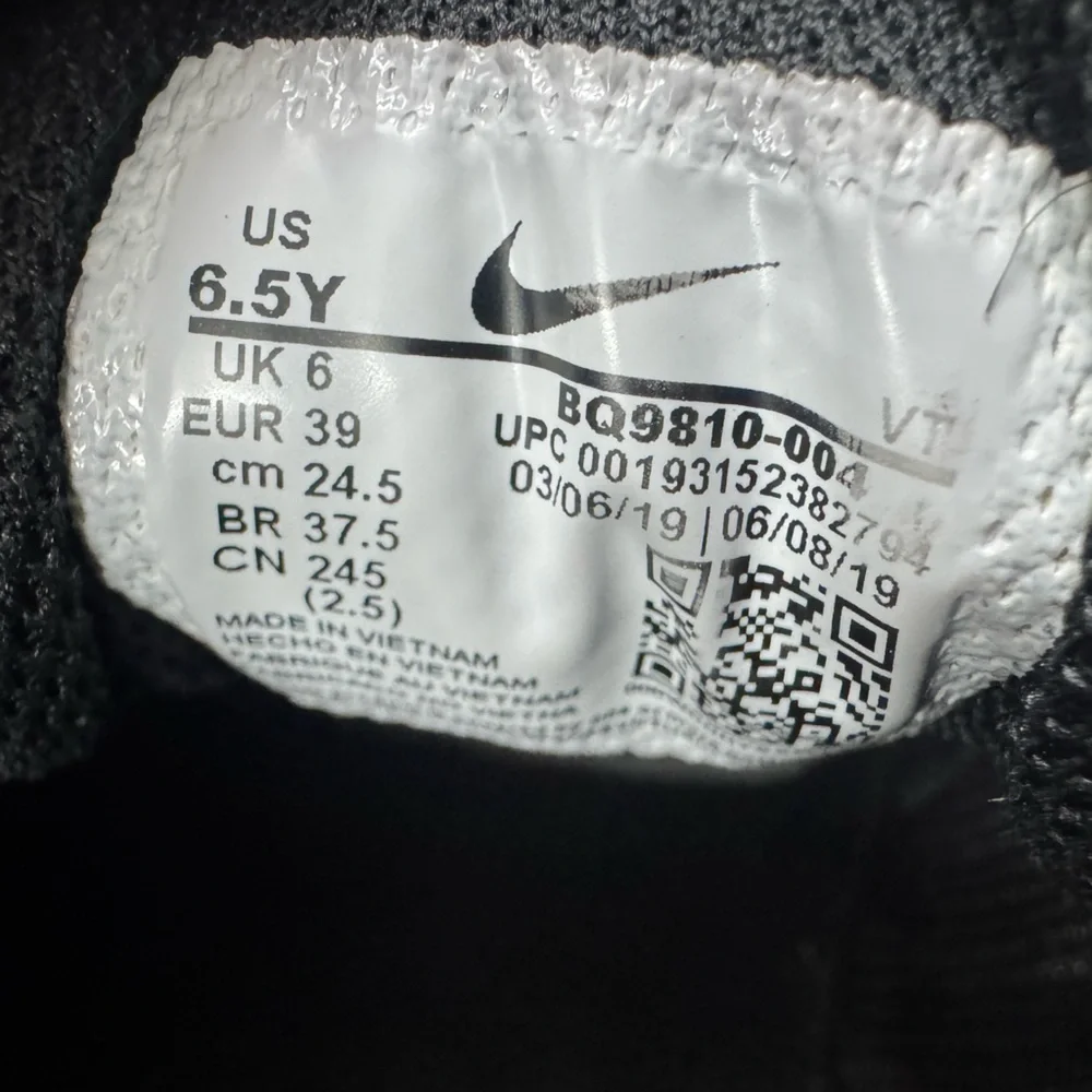 Nike preowned gently